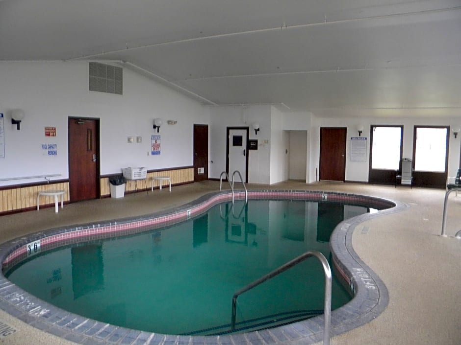 Nisswa Inn and Suites