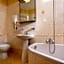 Ad Hoc Domus Guest House