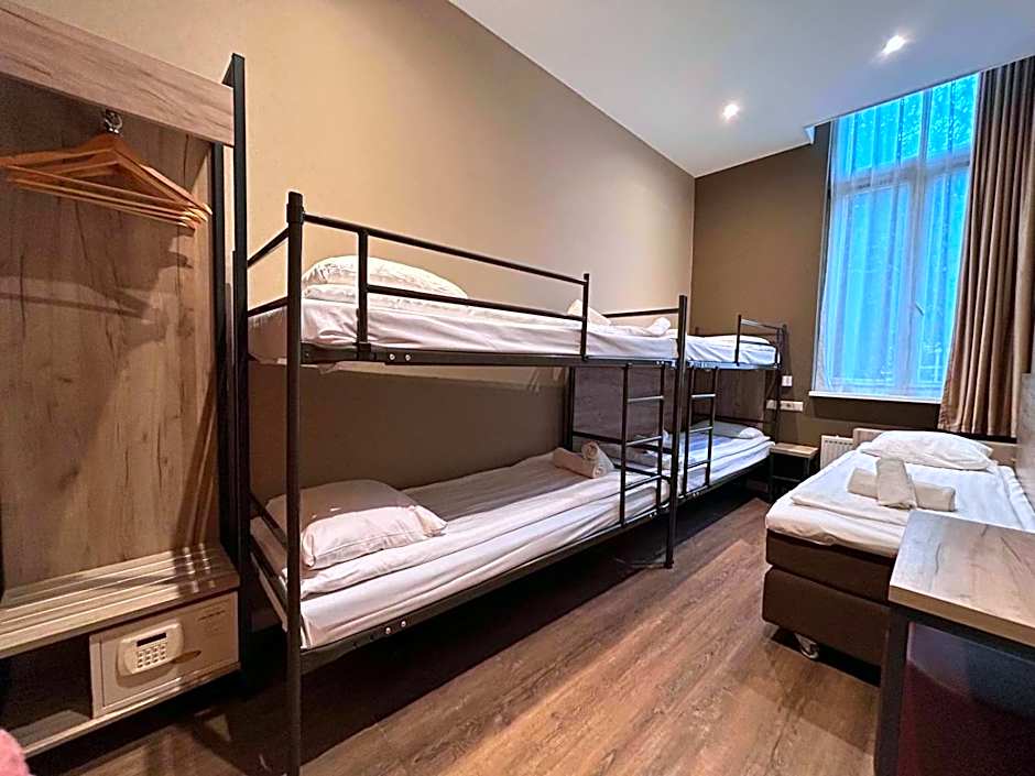 Amsterdam Downtown Hotel