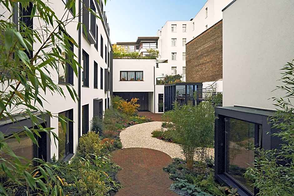 Latroupe Hotel Jardin Secret