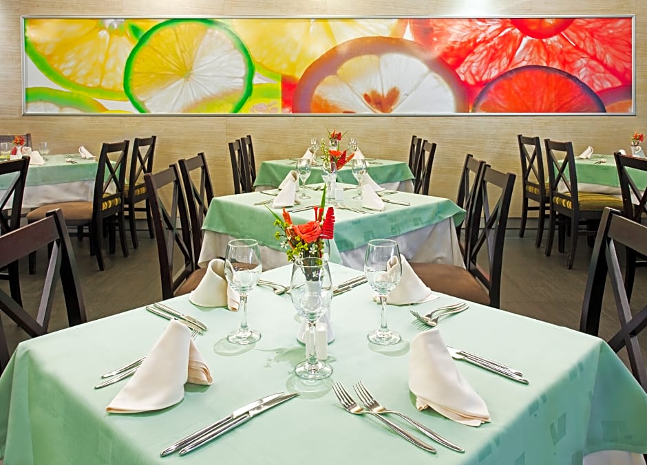 Marylanza Suites & Spa