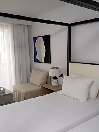 Double or Twin Room with Side Sea View