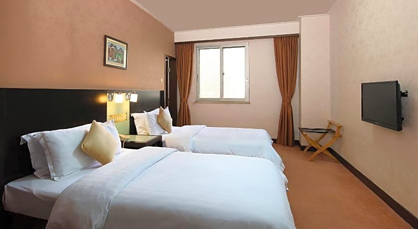 Xinhua Hotel