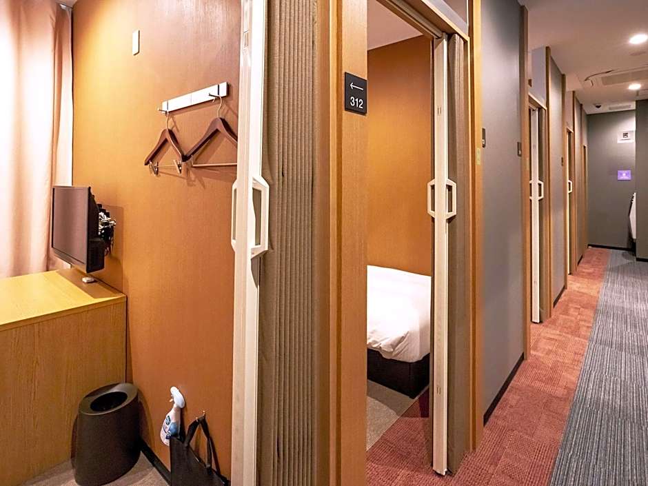 R9 Hostel Tochigi Ekimae - Male Only