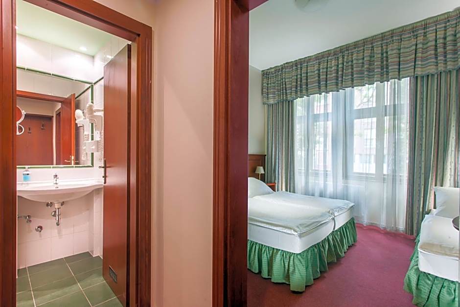 Hotel Lunik