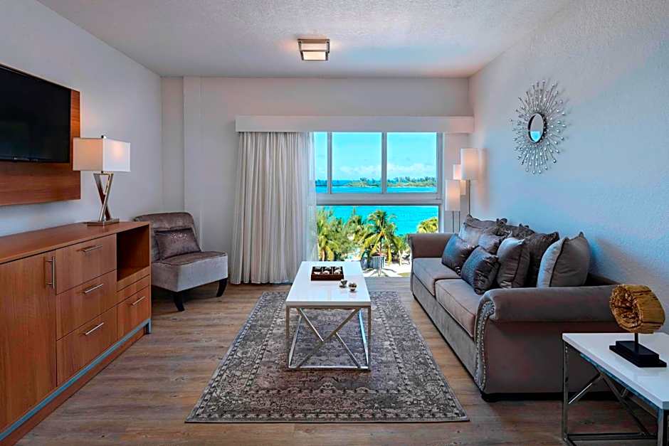 Courtyard by Marriott Nassau Downtown/Junkanoo Beach