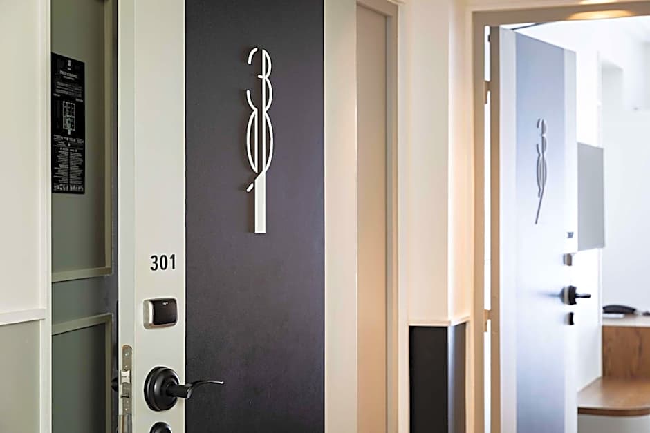 Best Western Premier The Blake Paris Gare Saint Lazare