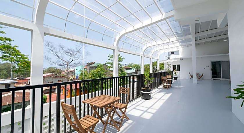 Kadangyan by 3BU Hostel