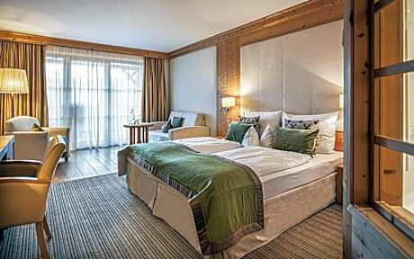 Junior Suite with "Toerggelen" - PACKAGE