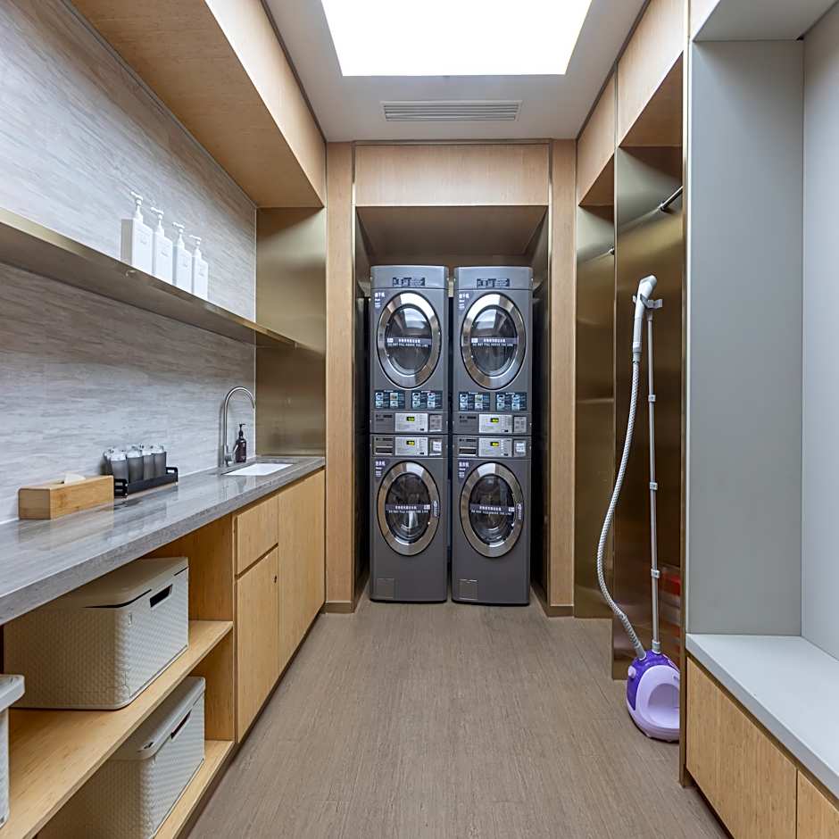 Ji Hotel (Wenchangge Shouxihu Road)