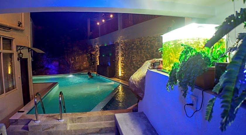 Villa Baywatch Rumassala