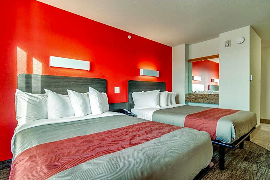 Motel 6-Saskatoon, SK