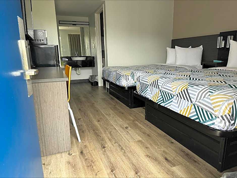 Motel 6-Bradenton, FL