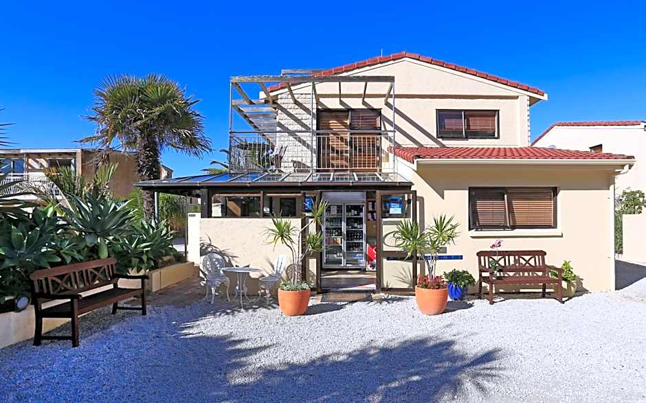 Onetangi Beach Apartments