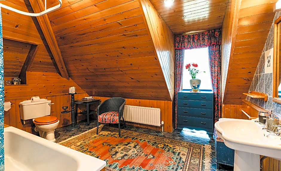 OYO Rayanne House Guest Accommodation