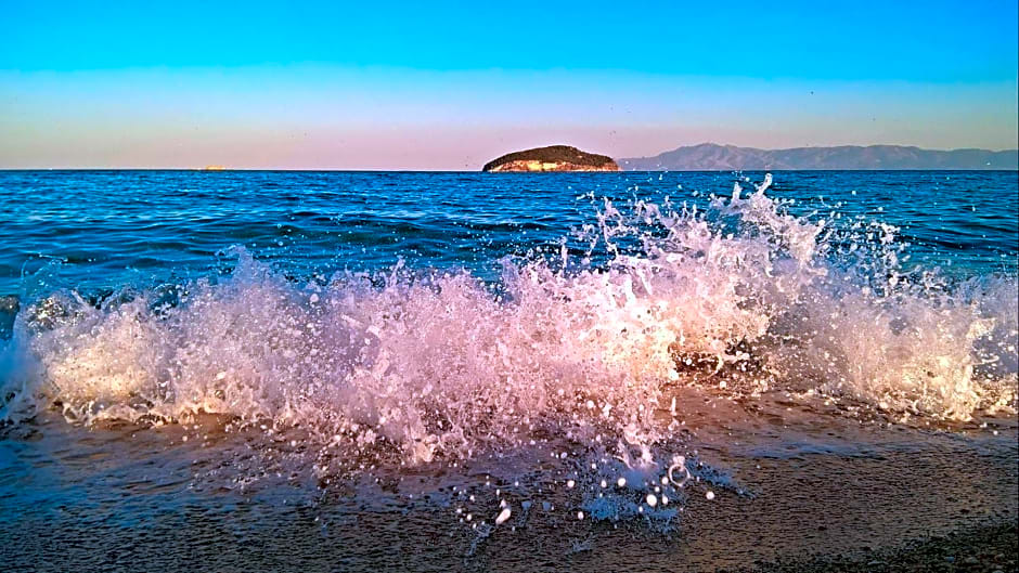 Marinis Boutique Rooms