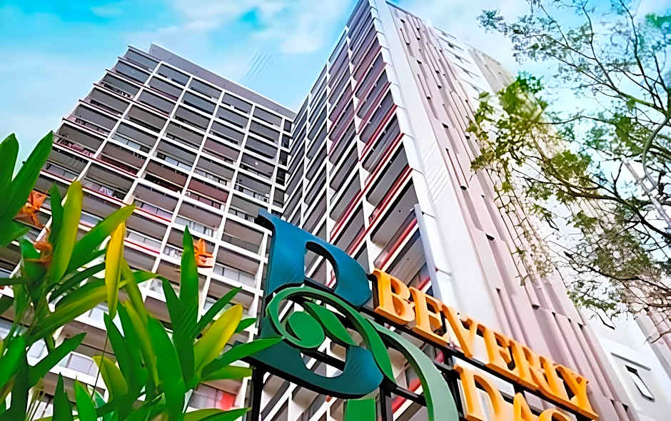 Beverly Dago Apartment