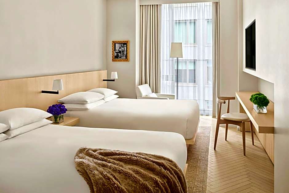 Photo 1 of 1 of 2 Double Beds, City View