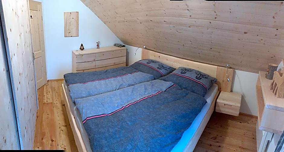 Almhaus & Almchalet Flattnitz