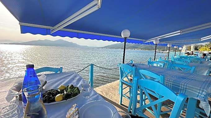Evia Bay Suites and Retreats