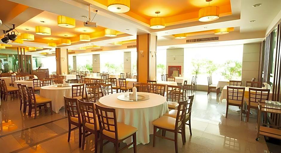 Sing Golden Place Hotel