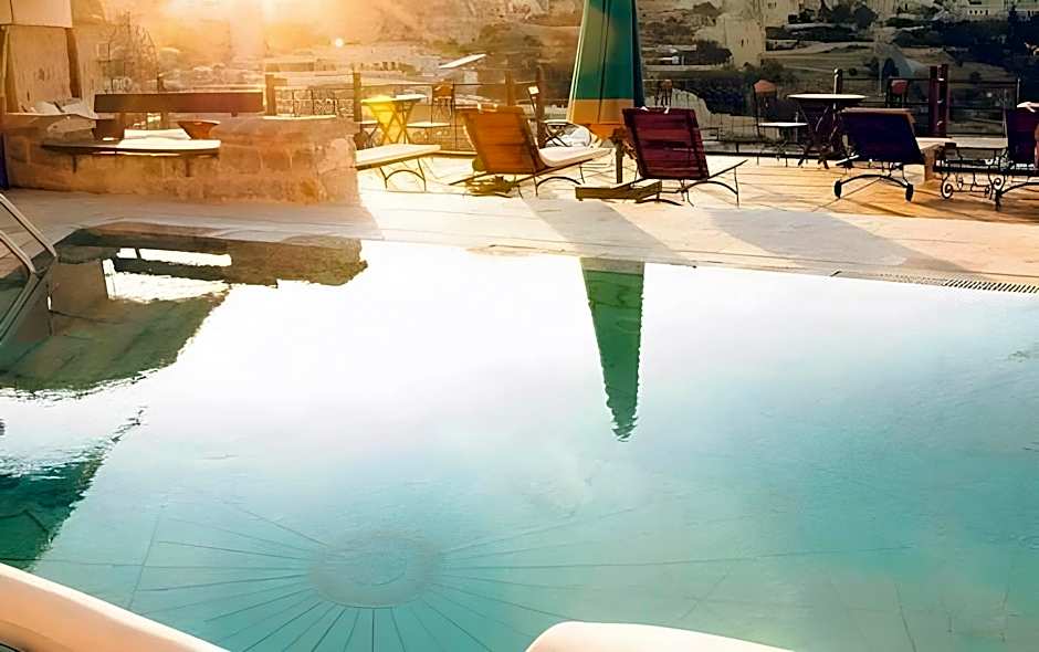 Kelebek Cave Hotel