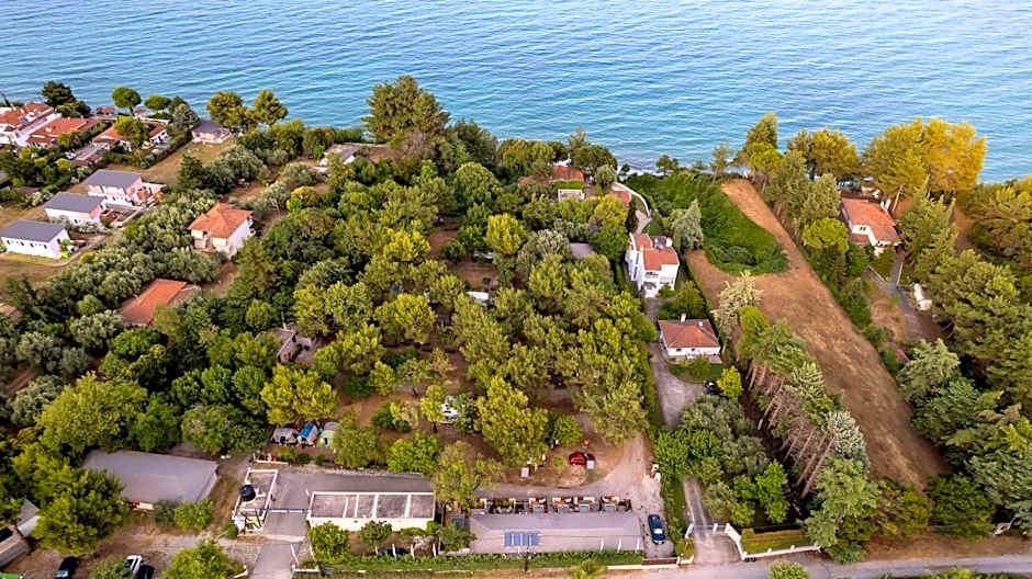Sylvia Camping & Luxury Suites