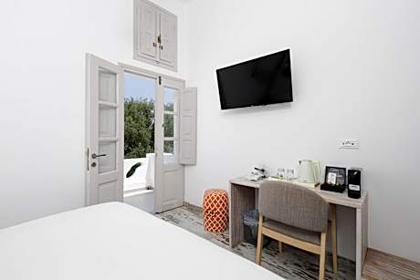 Triple Room with Balcony