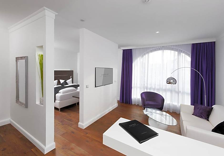 Central Hotel