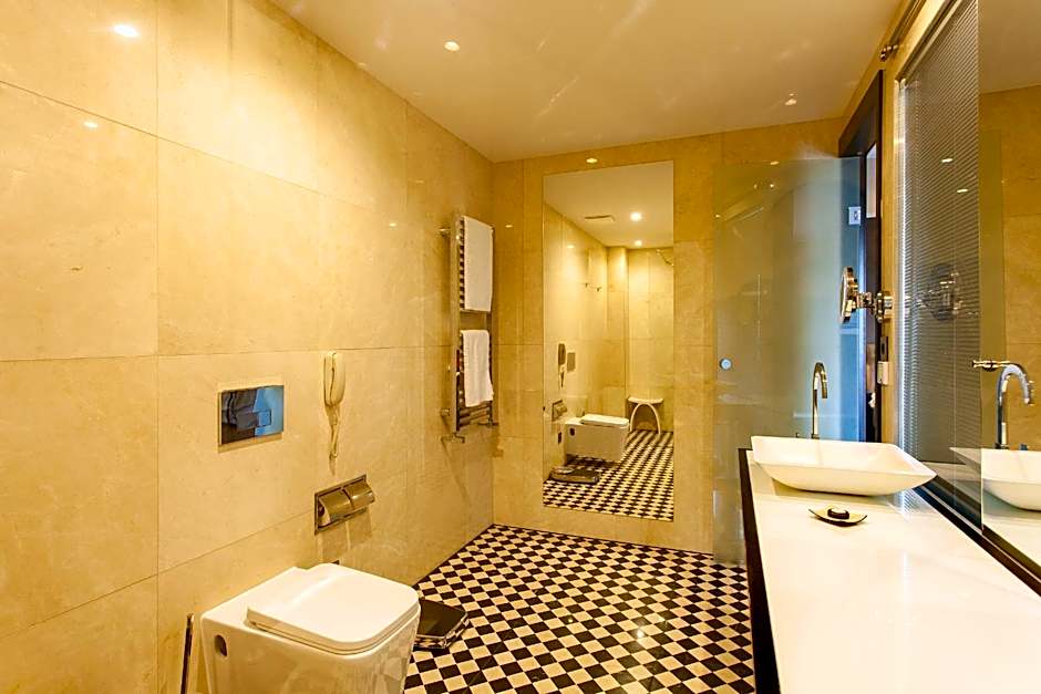 Quentin Boutique Hotel
