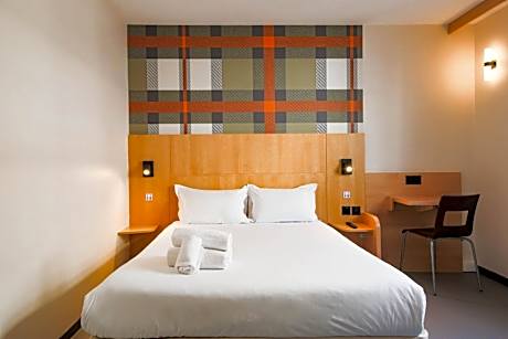 Family Quadruple room with Bunk beds and shower