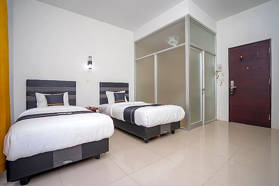 OYO 2695 D'es Guest House