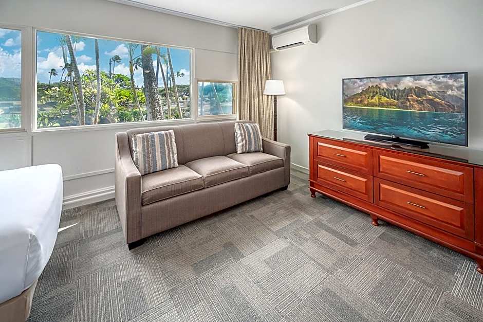 Maui Beach Hotel
