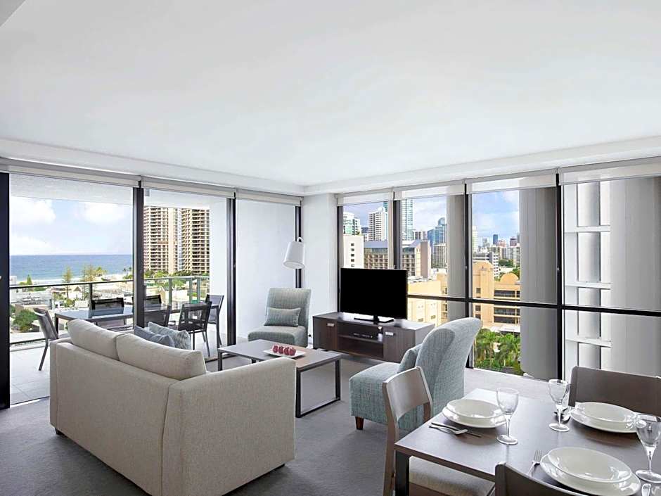 Mantra Circle on Cavill Surfers Paradise