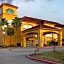 La Quinta Inn & Suites by Wyndham Pearland