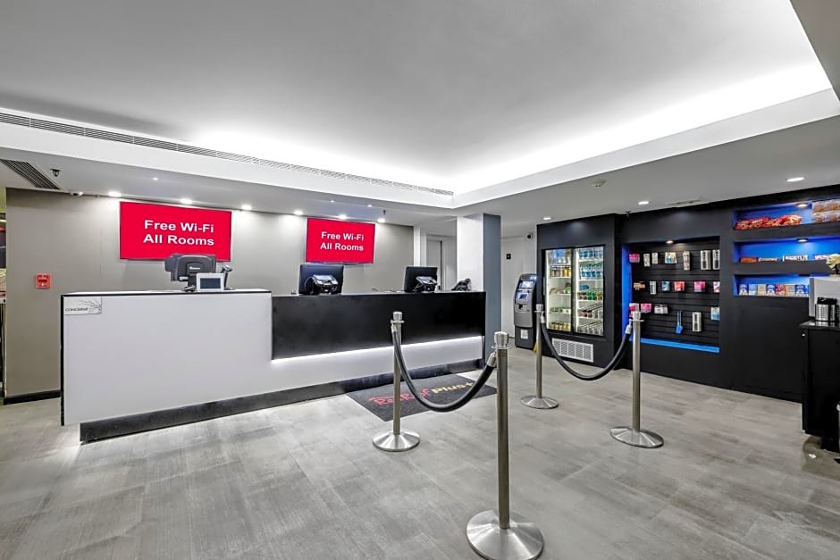 Red Roof Inn PLUS+ Orlando - Convention Center / Int'l Dr