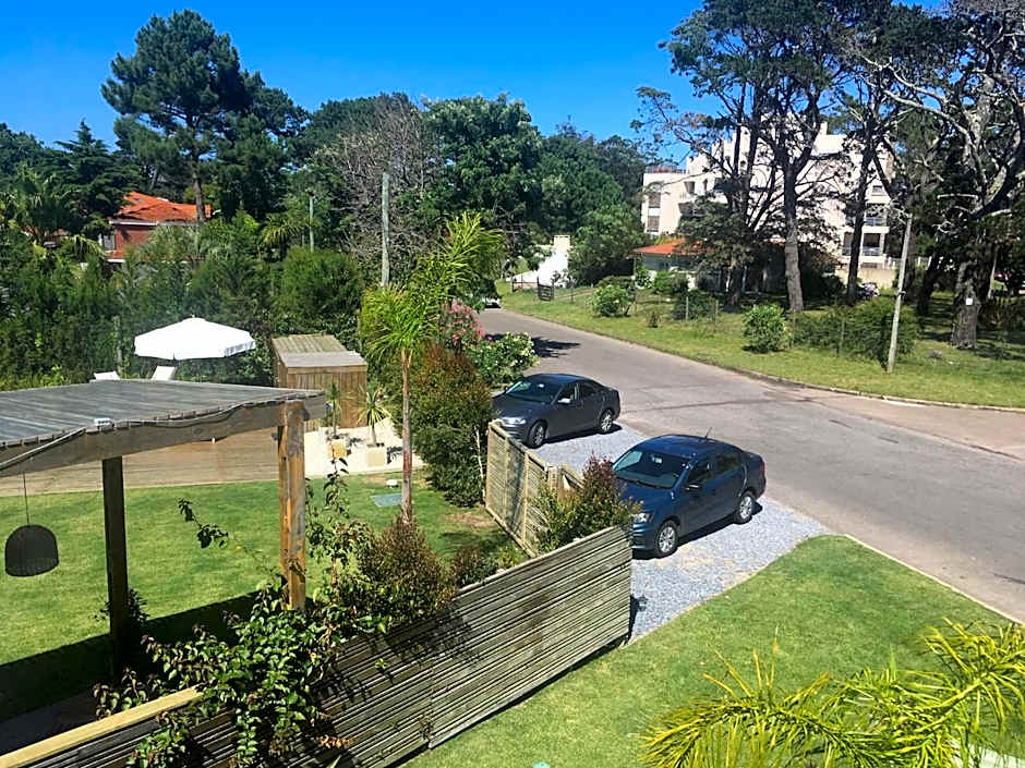 Live Hotel Boutique (Adults only)