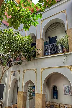 Riad ABBASSIA Marrakech - Authentic Medina Experience