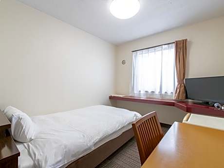 Standard Single Room - Non-Smoking