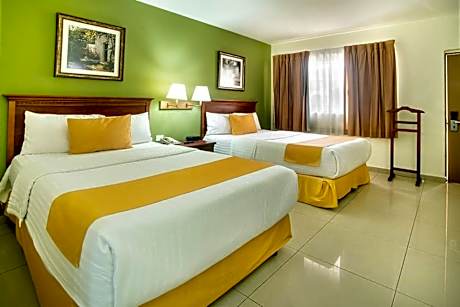 2 Double Beds, Nonsmoking, Accessible