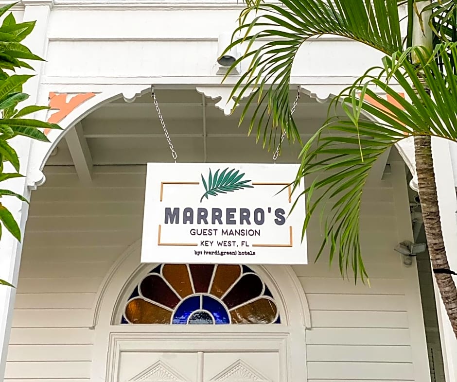 Marreros Guest Mansion - Adult Only