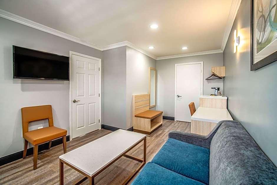 Travelodge Inn & Suites by Wyndham Bell Los Angeles Area