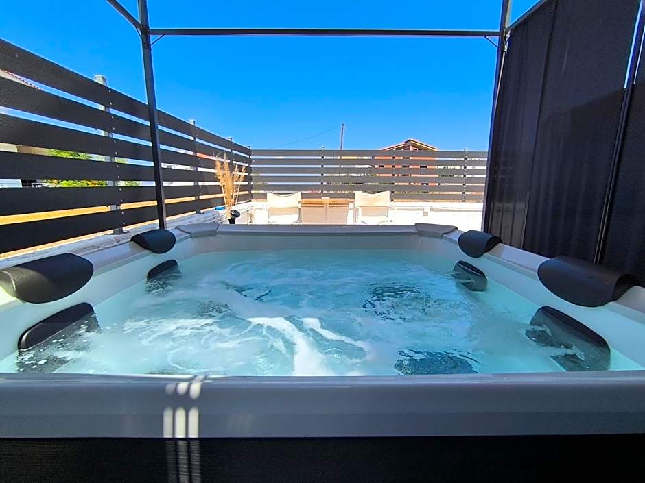 Koukounari Apartments