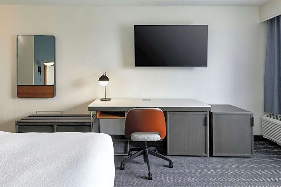 Courtyard by Marriott Wichita East