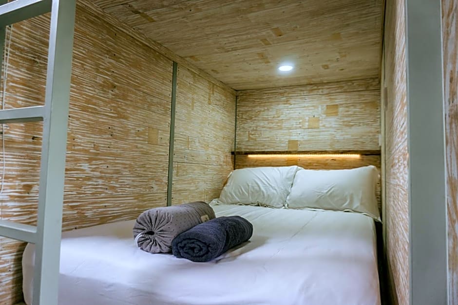 Dormitory at Semadi living