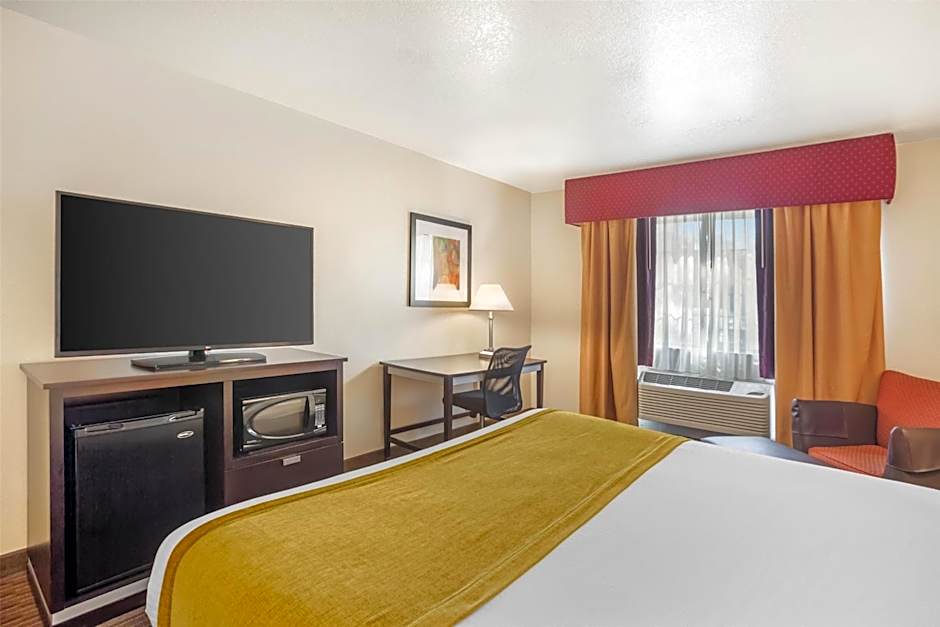 Best Western Luxury Inn