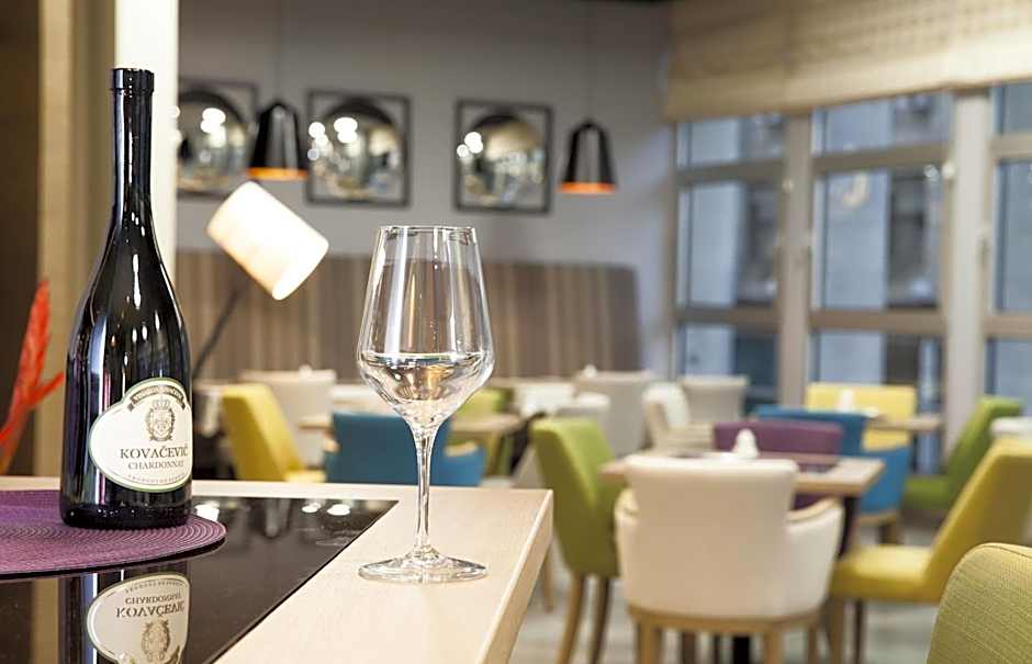 Atera Business Suites
