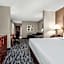 La Quinta Inn & Suites by Wyndham Midwest City - Tinker AFB