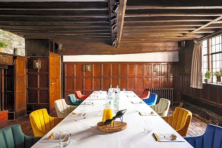 voco Lythe Hill Hotel Spa By IHG