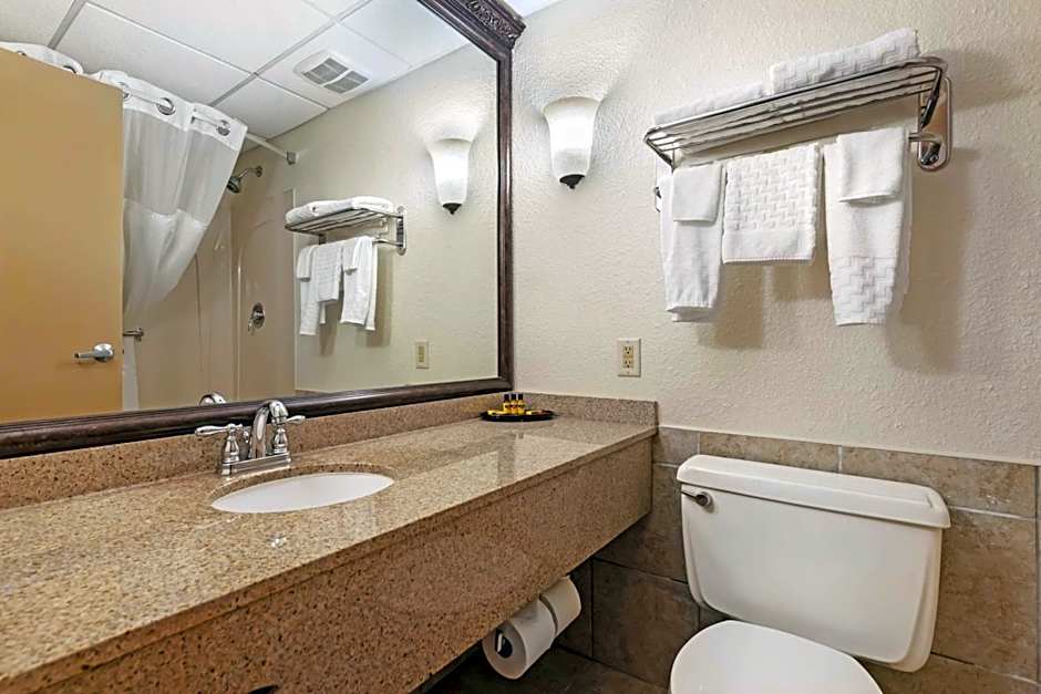 Best Western Plus Longbranch Hotel & Convention Center